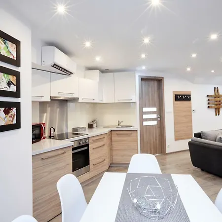 Apartament Foter *